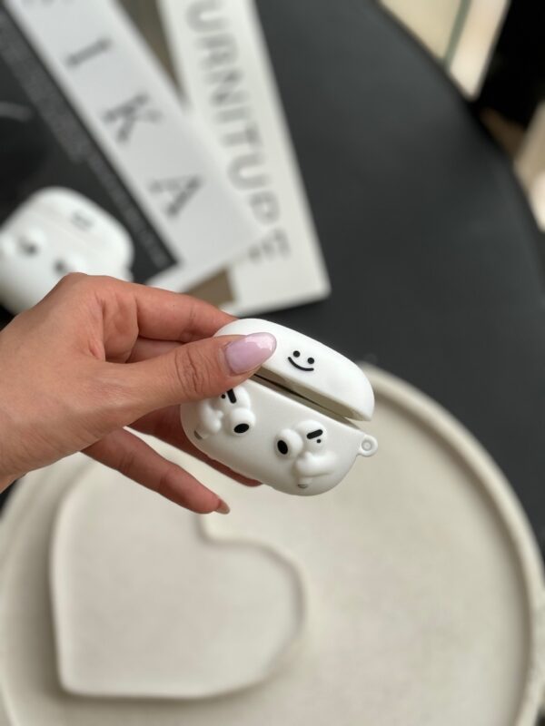 کاور ایرپاد سیلیکونی Airpods in Hands (کدa0122)